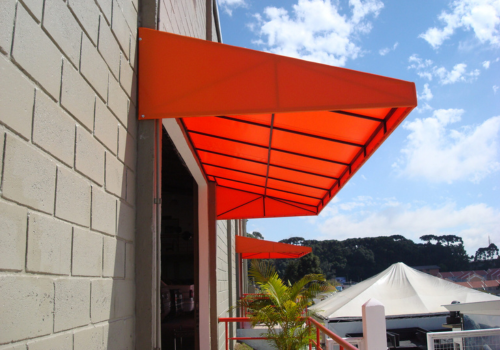 Mariana Toldos Curitiba - Lonas - Policarbonato - Cortinas - Sombreiro